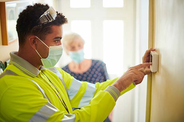 Thermostat Repair Technician Thermostat Repair Technician
